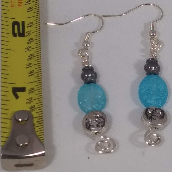 Handmade Wire and Bead Earrings - Picture 2 of 2